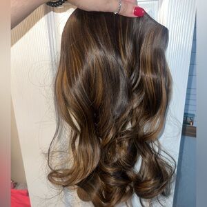 Hair extensions halo 16 inch NWT